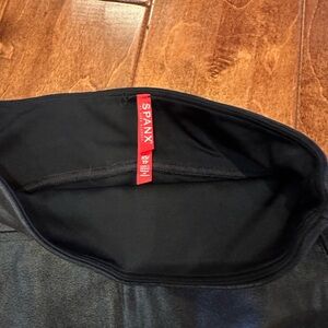 SPANX Black High-Waisted Design